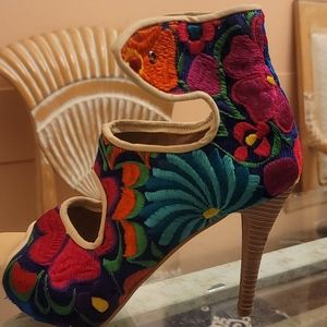 Bordarte handmade embroidered heels